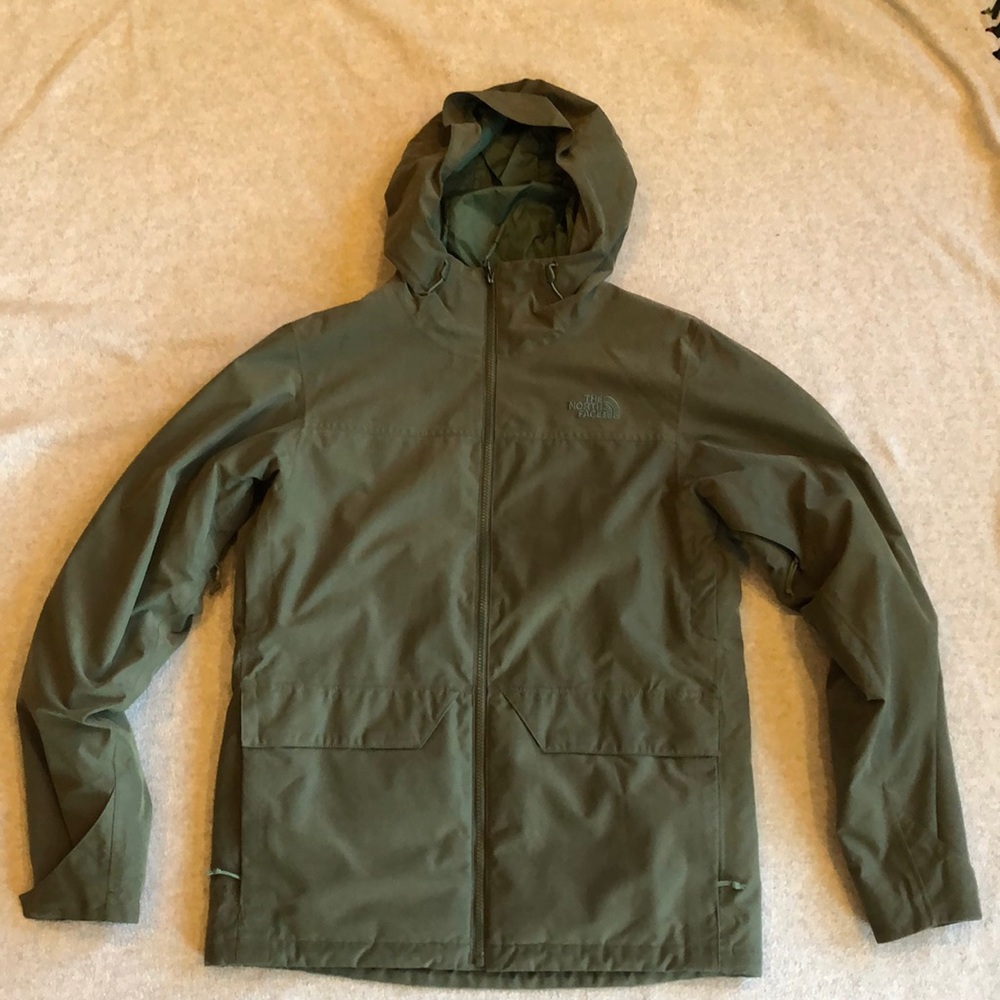 Olive green north face NWOT